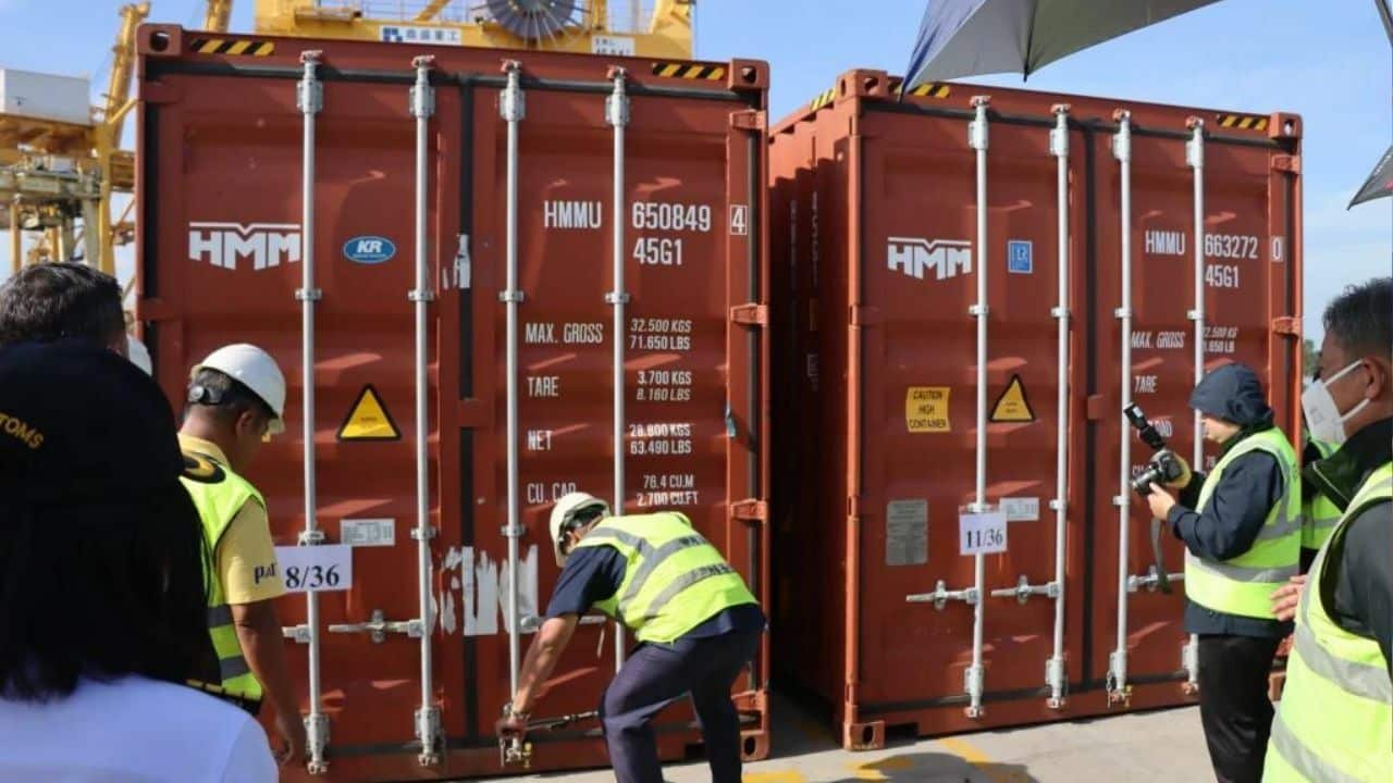 Police intercept 736,000kg of illicit red dust at Bangkok port