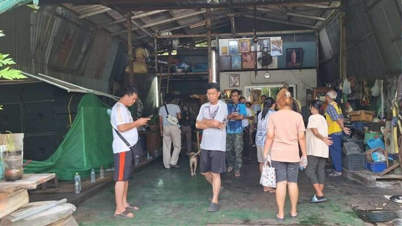 Warehouse worker dies after fall from mezzanine in Samut Prakan