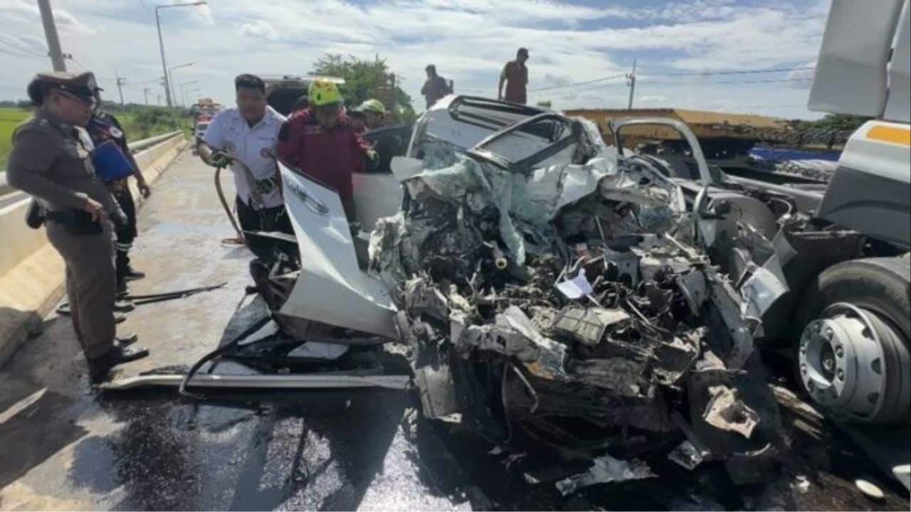 Fatal collision in Ayutthaya: Car and truck crash claims life
