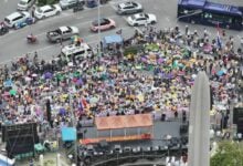 Thousands protest in Bangkok, demand PM Shinawatra’s resignation