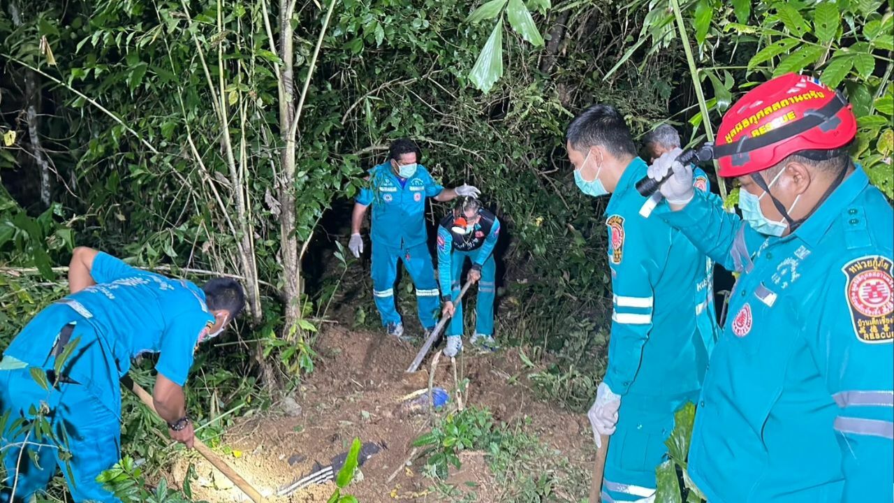 Тело с татуированной рукой найдено на плантации пальм в Транге