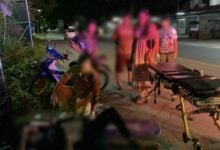 Motorcycle crash leaves young man critical in Chon Buri