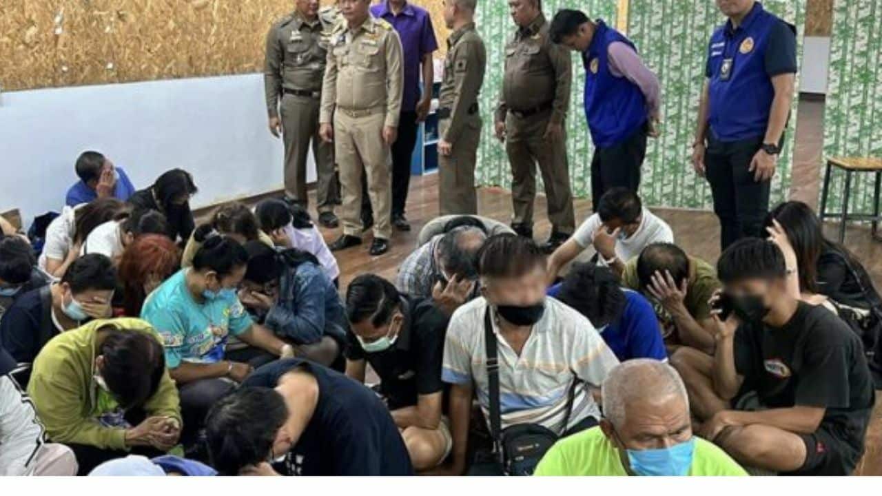 54 arrested in Bang Yai raid on illegal gambling den