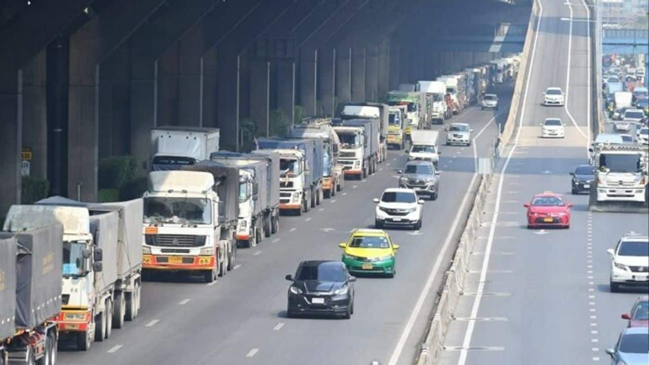 Bangkok expands low emission zones to cut truck pollution