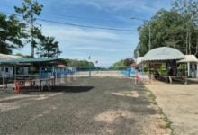 Thai-Cambodian border crossing closes amid rising tensions