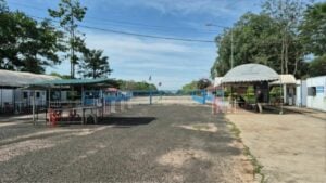 Thai-Cambodian border crossing closes amid rising tensions