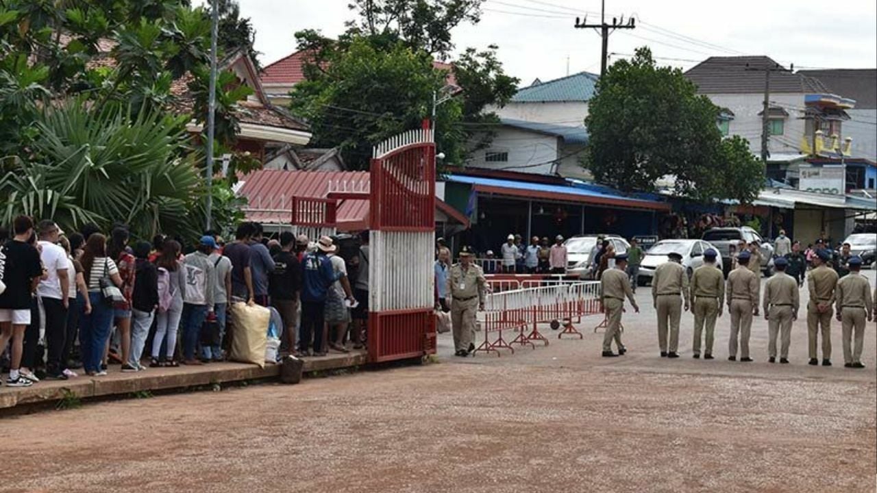 Sa Kaeo combats oil smuggling to Cambodia