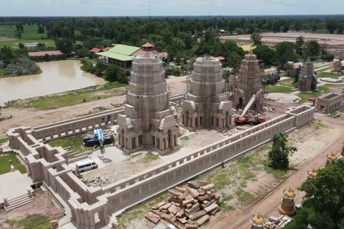 Cambodia blasts Thailand's Buriram temple for copying Angkor Wat | News by Thaiger