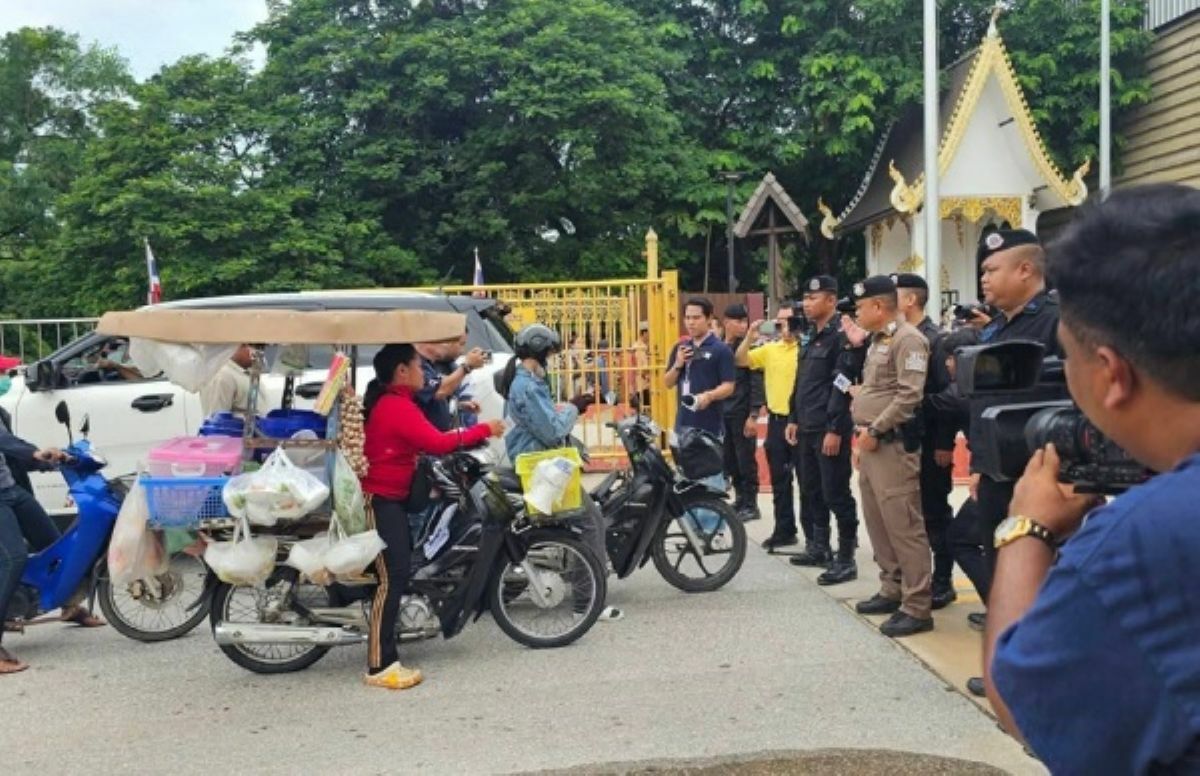 Cambodian motorbikes blocked at border in retaliation over fuel ban | News by Thaiger