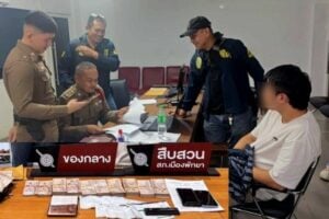 Chinese scam suspect caught red-handed at ATM in Pattaya