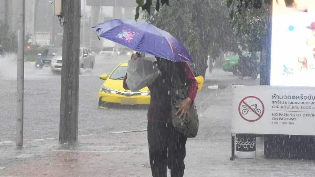 Heavy rainfall forecasted across 49 Thai provinces