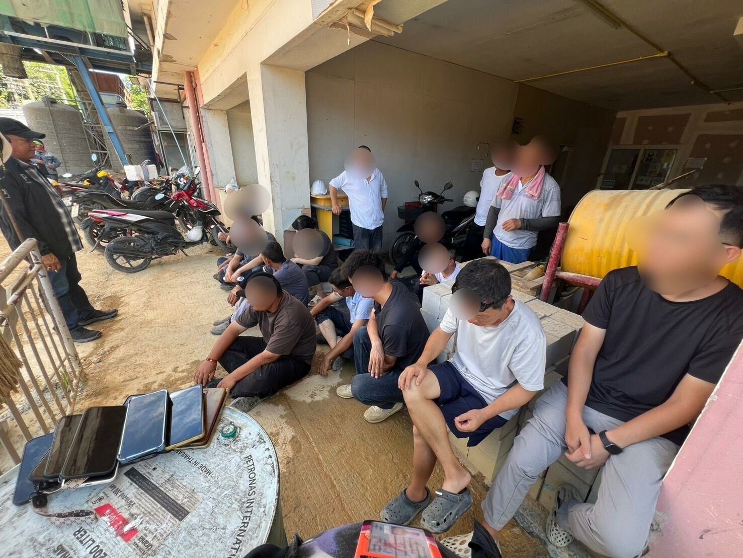 Great wall of shame! Chinese tourists nabbed in Pattaya jobs | News by Thaiger