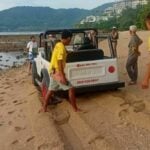 Tourist fined 5,000 baht after jeep stuck on beach in Phuket | Thaiger