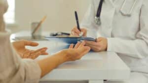 Long-term life in Thailand? 5 reasons private health insurance pays off in the long run