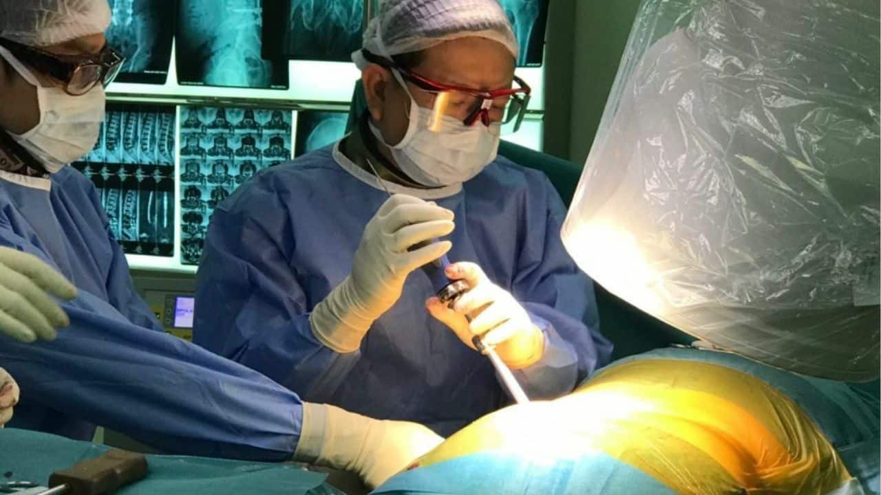 Dr Wicharn in the OR