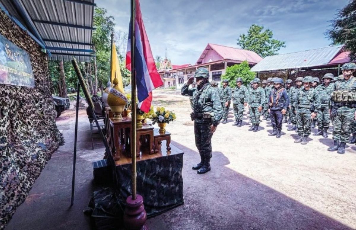 King’s royal gifts boost soldier morale along Thai‑Cambodian border | News by Thaiger