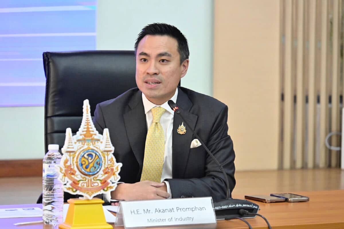 United Thai Nation Party in chaos over Cabinet reshuffle demands | News by Thaiger