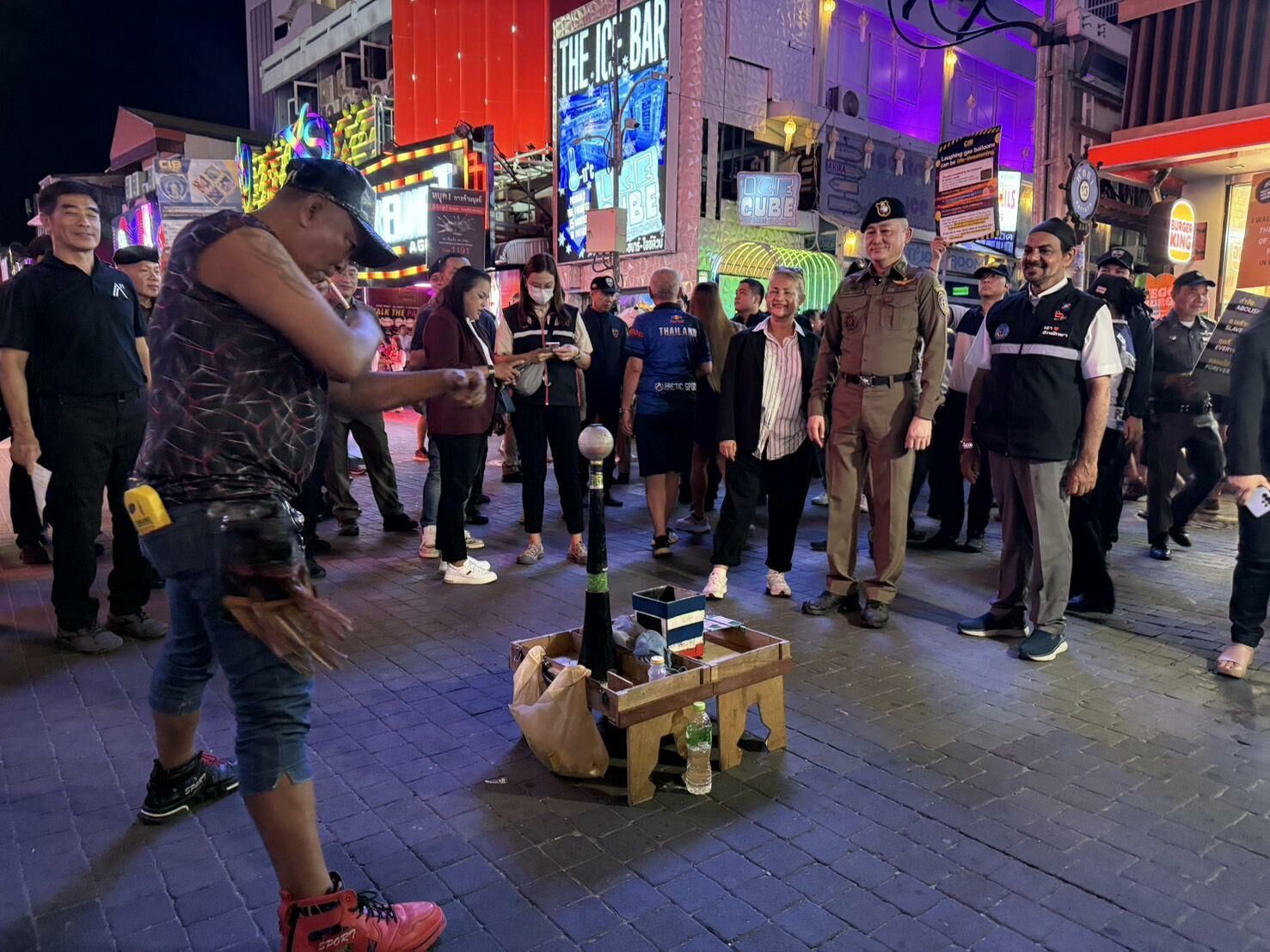 Street patrol cracks down on Pattaya Walking Street sleaze | News by Thaiger