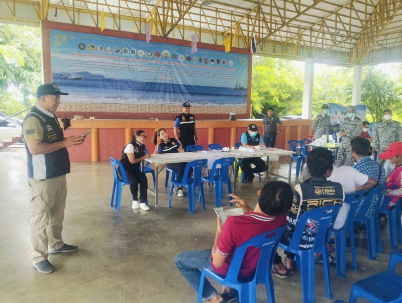 Ranong drug bust: Fishermen caught in boat crackdown | News by Thaiger
