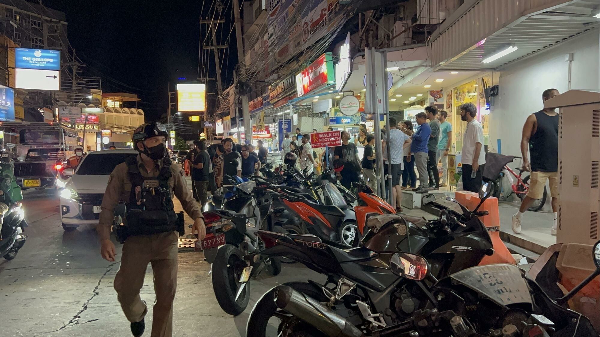 Pattaya mob sparks bill-dodging chaos at Indian restaurant | News by Thaiger