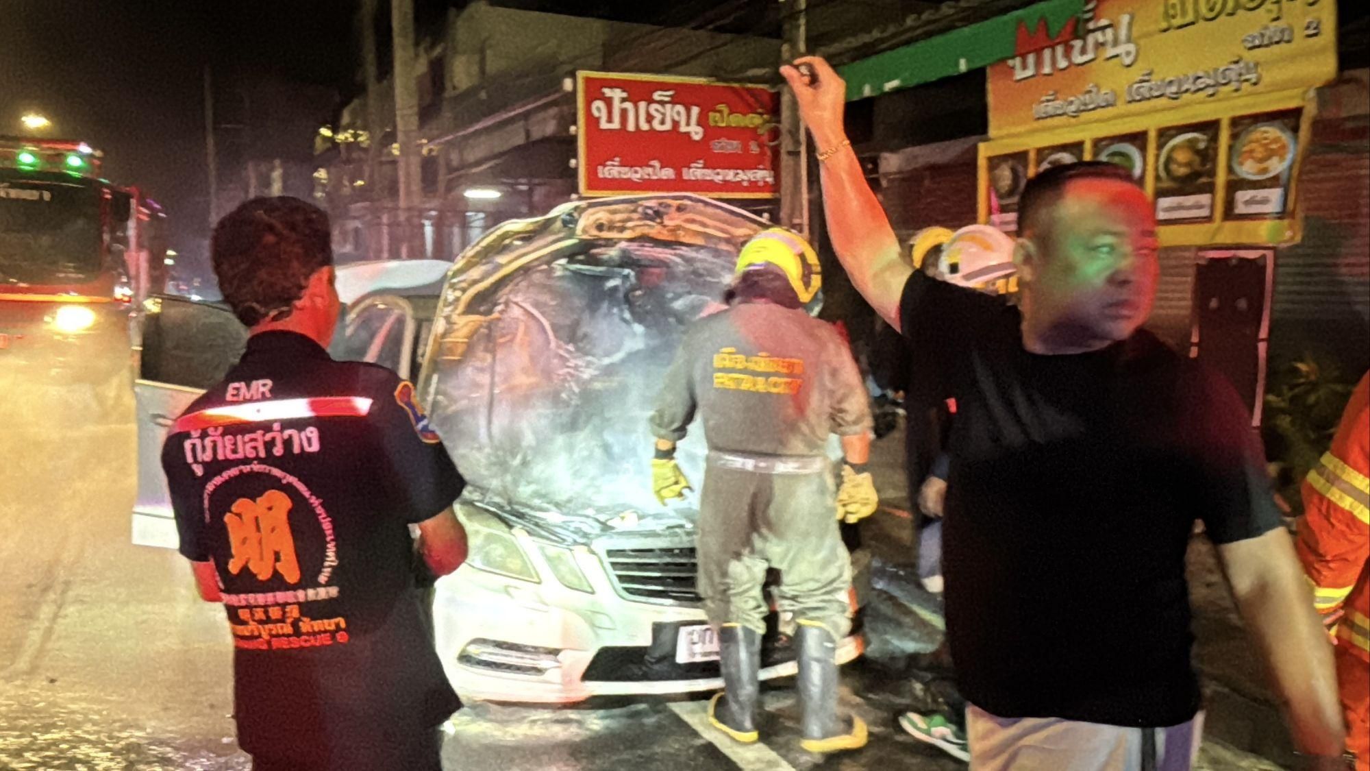 Top cop’s Mercedes goes up in flames in Pattaya | News by Thaiger
