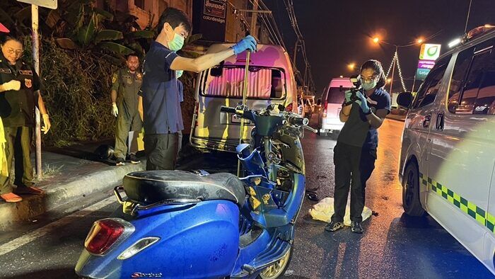 Speeding rider dies in horror crash with parked van in Nonthaburi | News by Thaiger