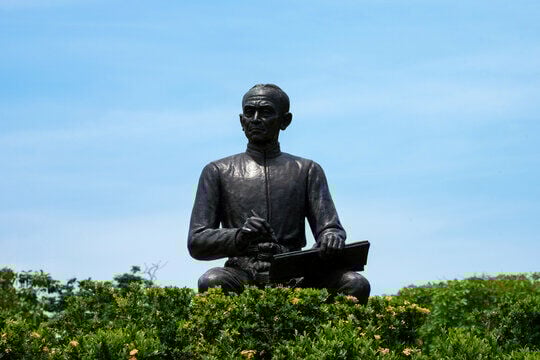 Cambodia accused of claiming Thailand’s royal literary treasures | News by Thaiger