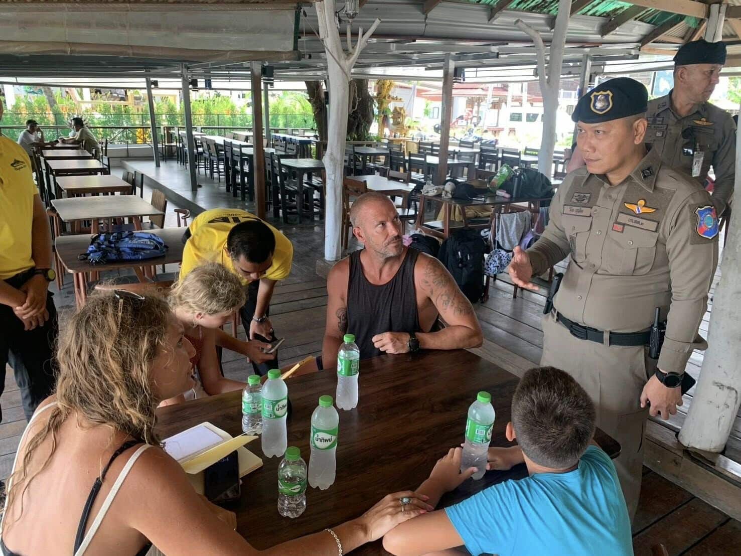 Spanish family rescued after boat capsizes off Koh Samui | News by Thaiger