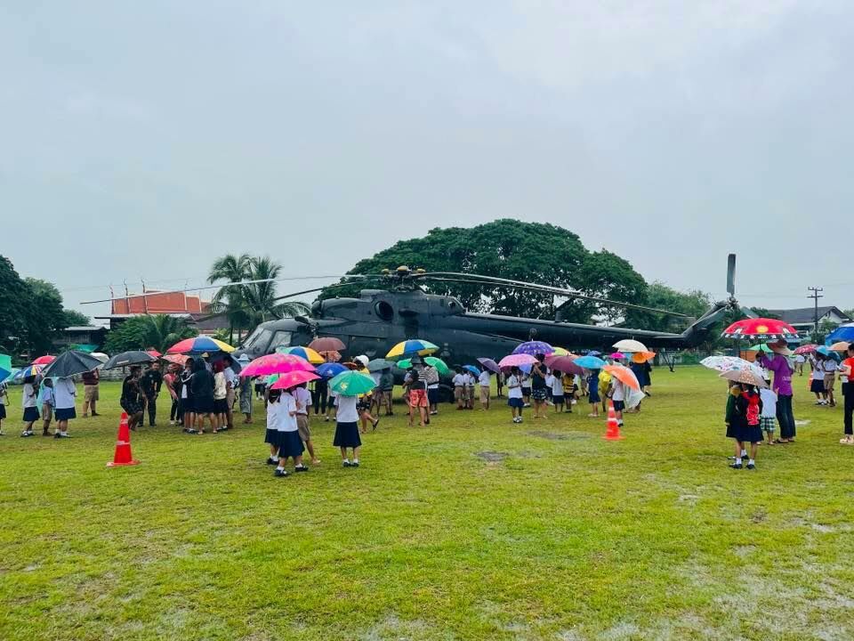 RTAF helicopter makes emergency landing on school field | News by Thaiger