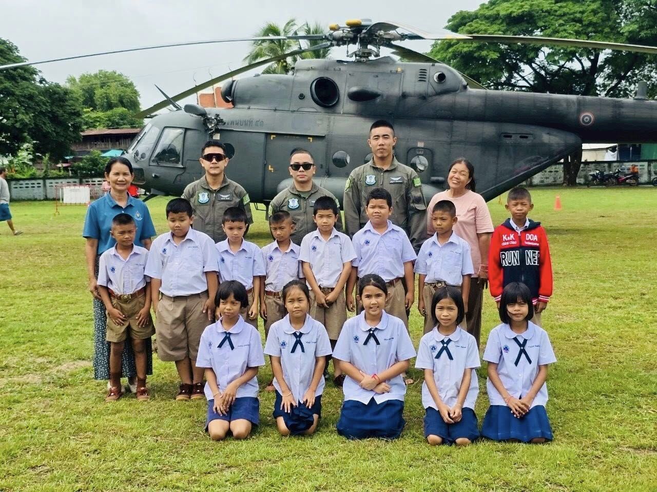 RTAF helicopter makes emergency landing on school field | News by Thaiger