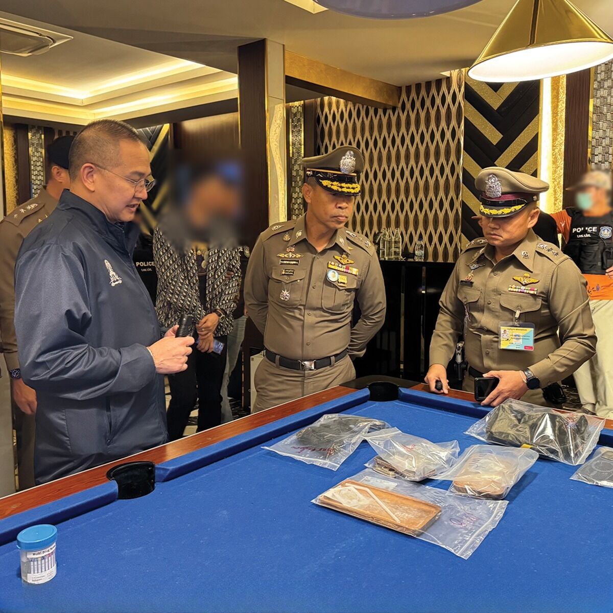 Vietnamese dealer busted in Bangkok bar drug raid | News by Thaiger