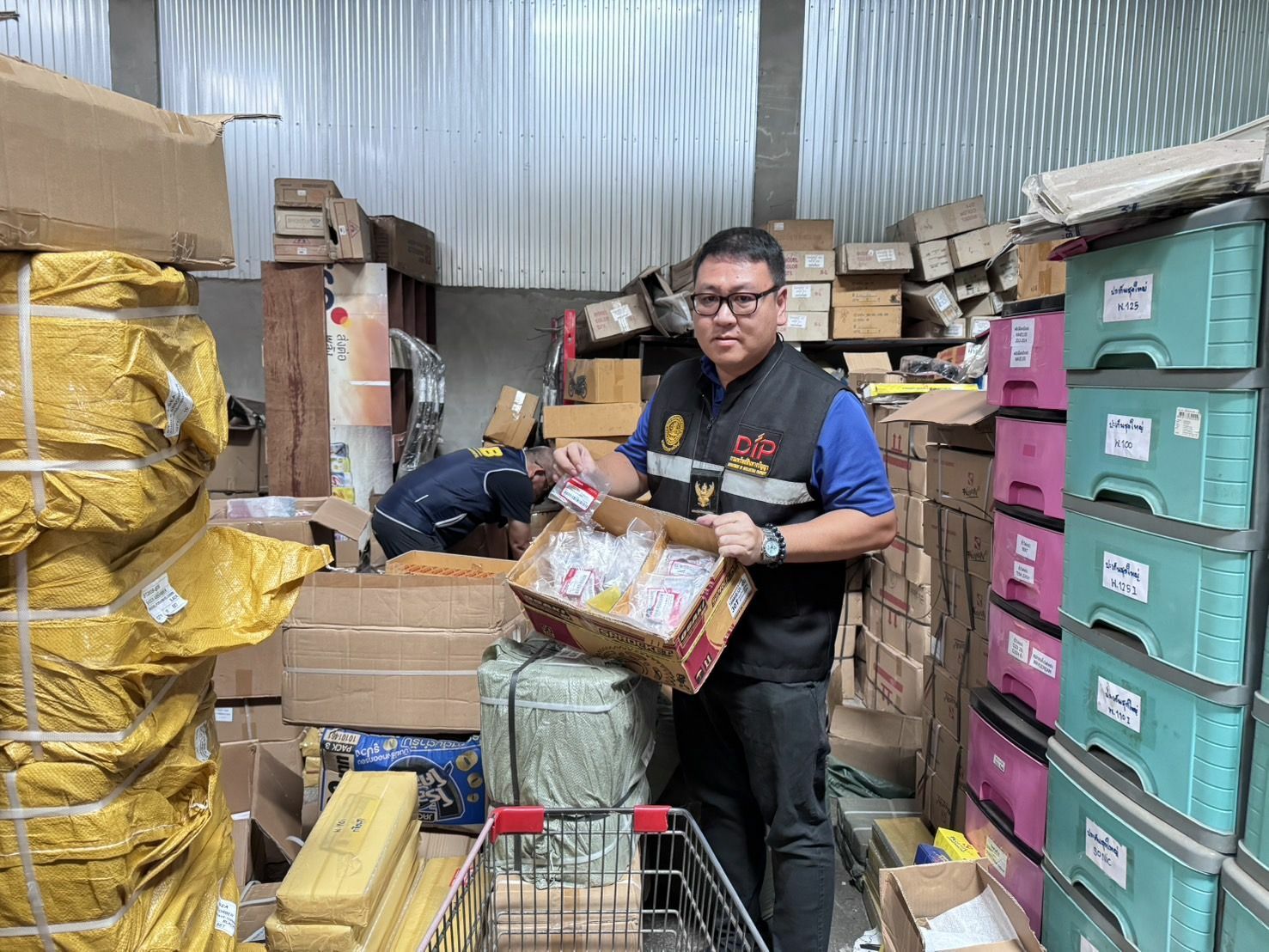 Bangkok blitz: Over 1.3 million fake goods seized in massive raid | News by Thaiger