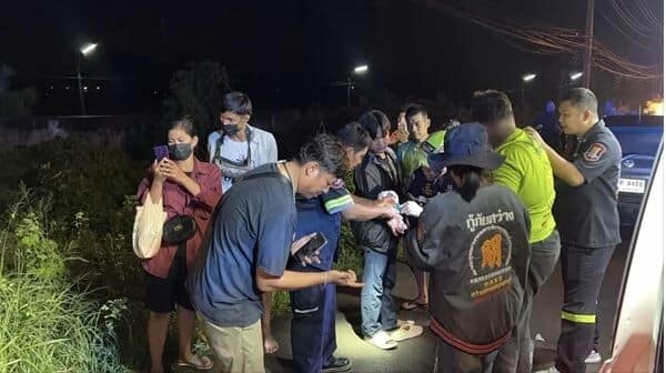 Rainy horror: Phuket-bound tour bus topples in ‘killer curve’ crash | News by Thaiger