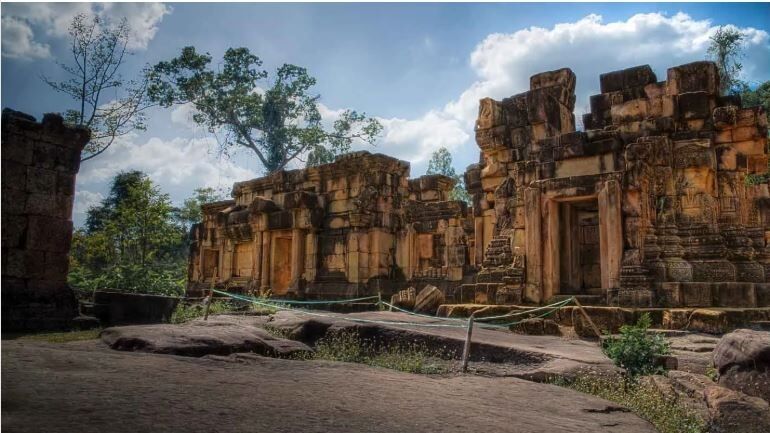 Cabinet approves 6-month reprieve for Cambodian border workers | News by Thaiger