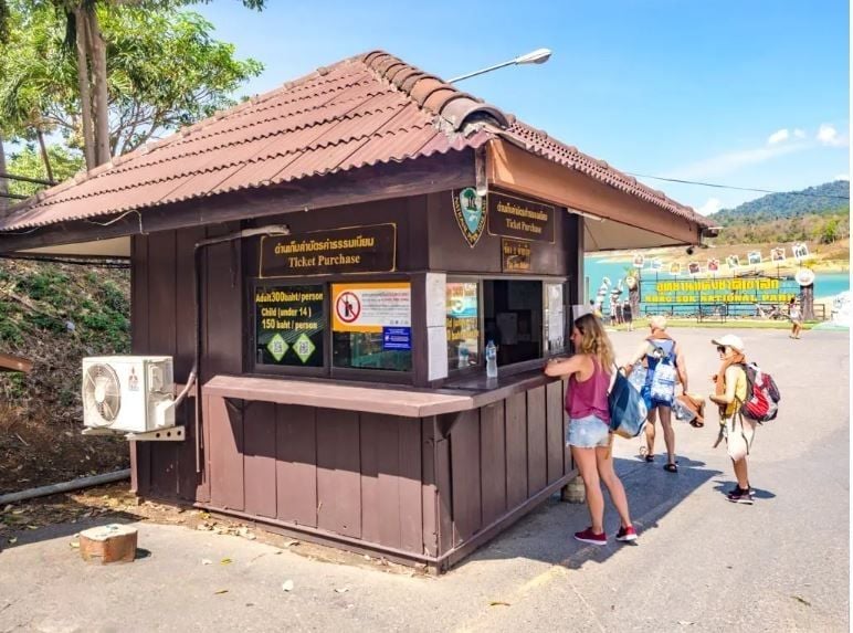 Furious farangs slam Pattaya over ‘Thai price’ double standard | News by Thaiger