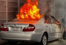 Toyota Camry fire on Sirat Expressway swiftly extinguished in Bangkok