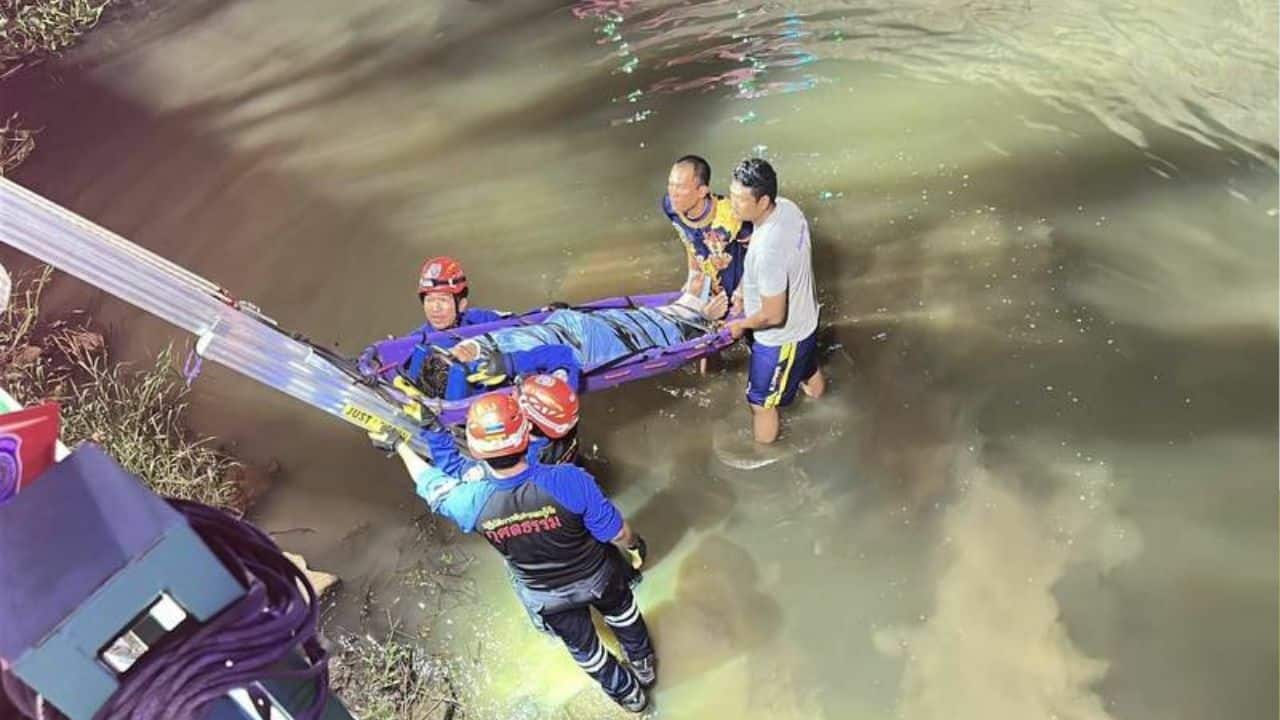 Two men injured as motorbike crashes into Thailand canal