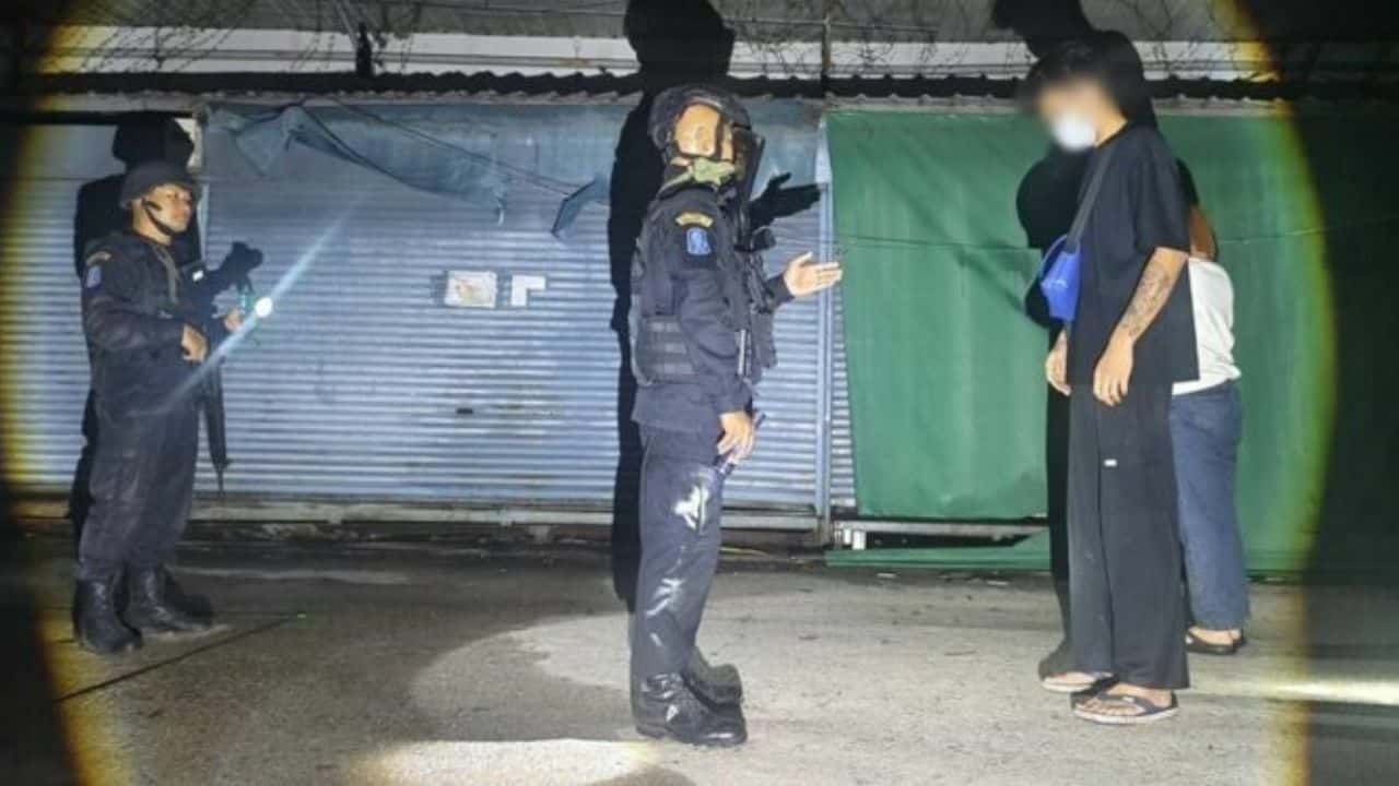 Thai soldiers intercept illegal entrants from Cambodia