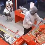 Man&#8217;s failed gold heist thwarted by brave staff in Ranong | Thaiger