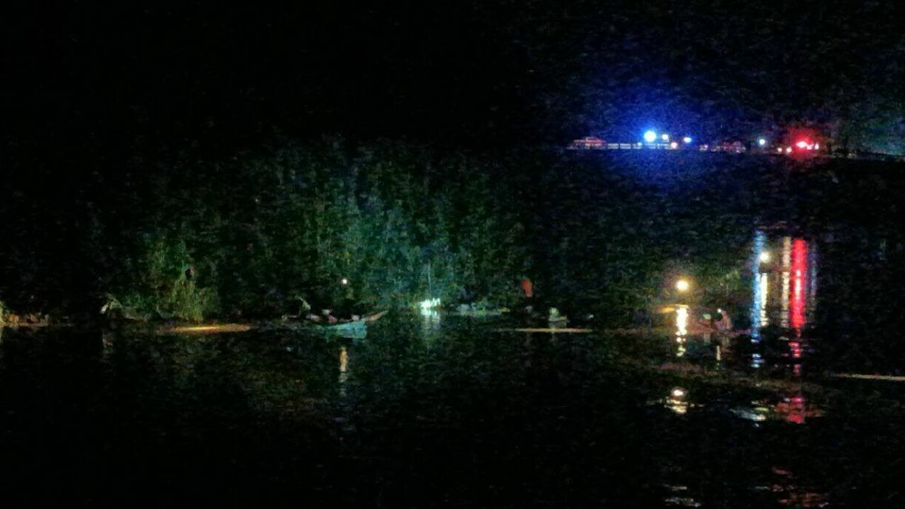 Two longtail boats collide on Prachin Buri River, one missing