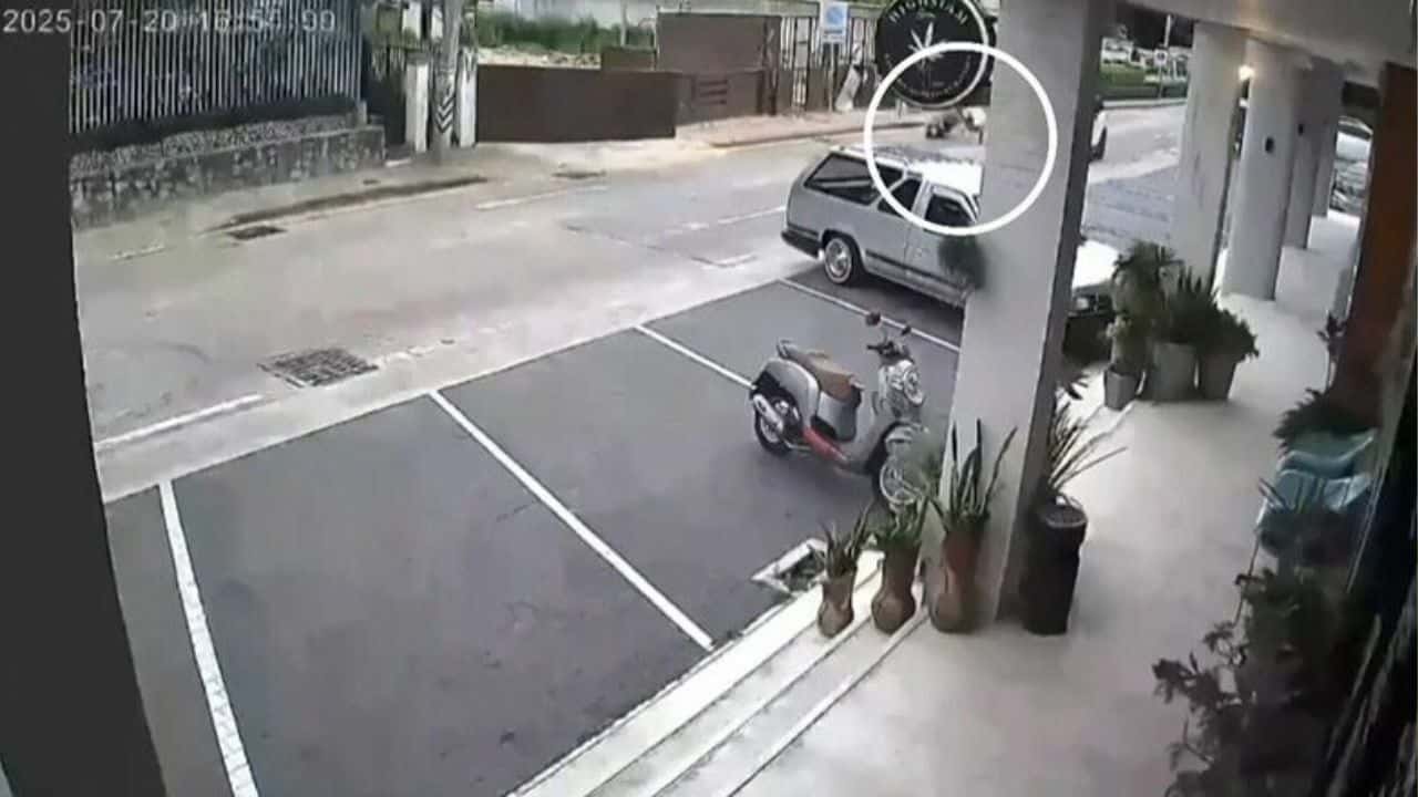Motorcycle crash in Pattaya due to unsecured gate leaves two injured | Thaiger