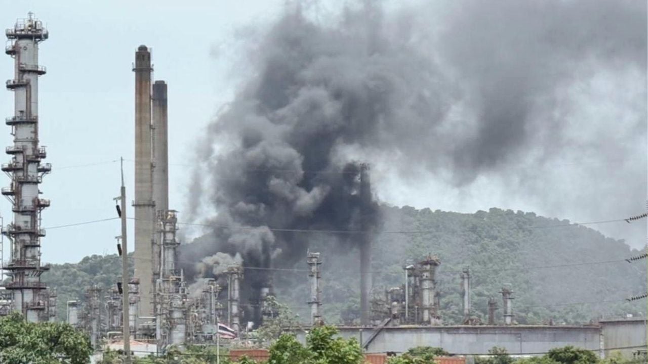 Fire at Bangchak Oil Refinery contained after explosion | Thaiger