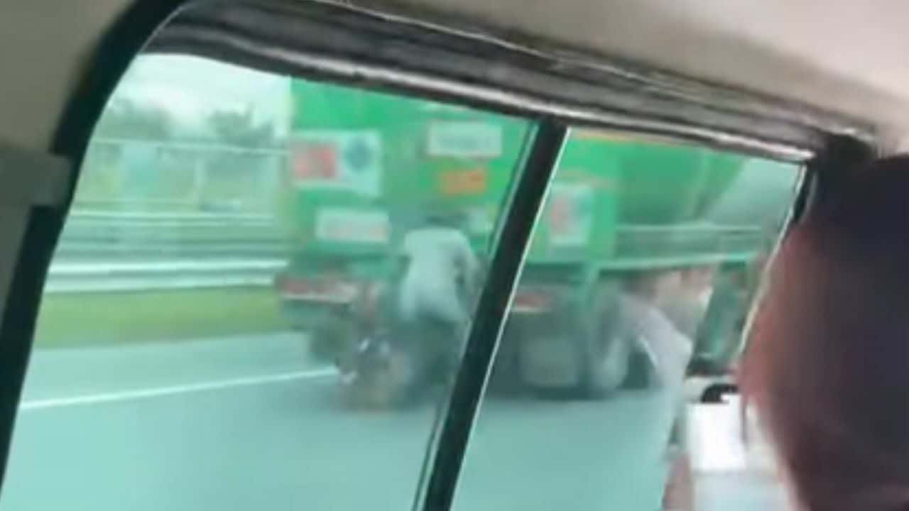 Dozing motorcyclist survives after slamming into truck on motorway | News by Thaiger