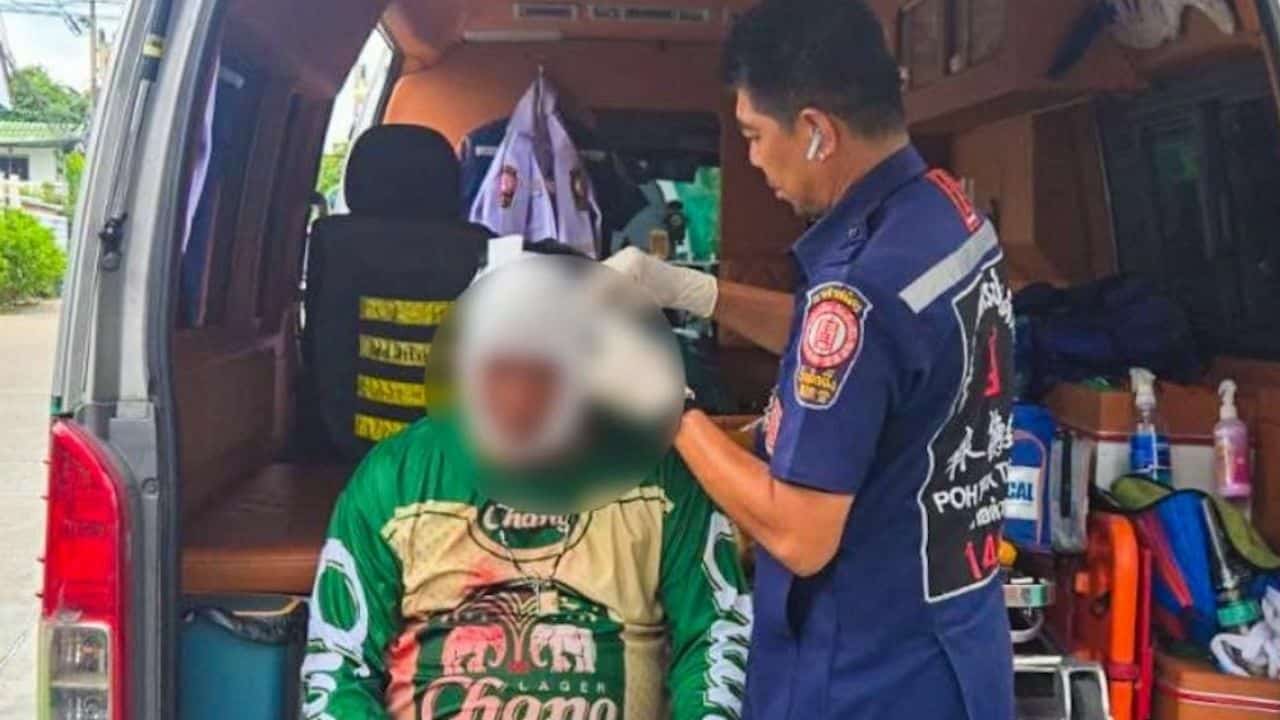 Thai man attacks friend’s wife’s lover after catching them in bed | News by Thaiger