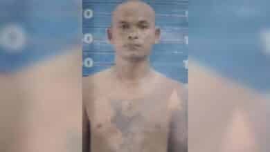 Blanket escape: Buriram prisoner climbs over wall with makeshift rope