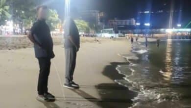 Foreign tourists slammed for urinating on Pattaya Beach