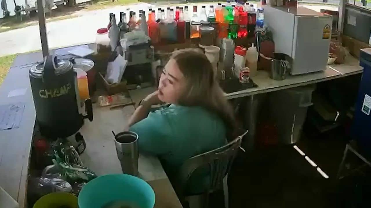Driver crashes SUV into roadside stall