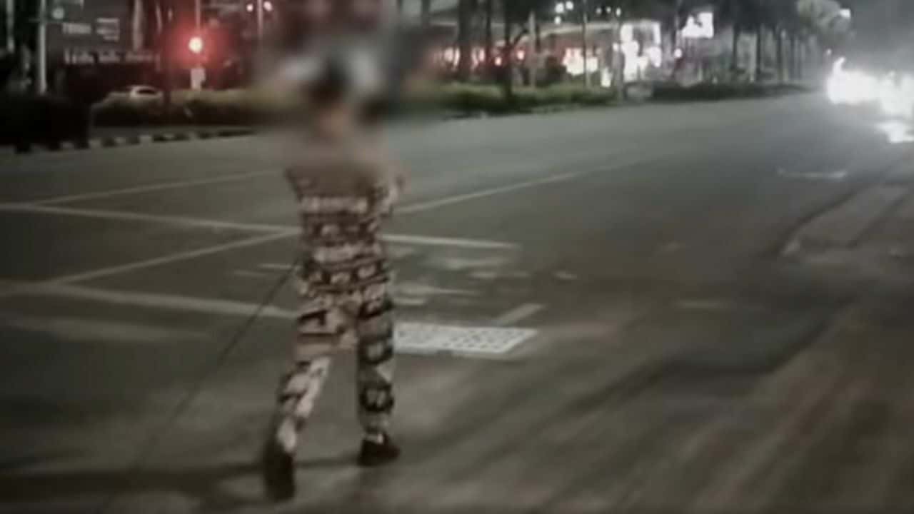 Thai man defends himself after criticism for singing on Pattaya road