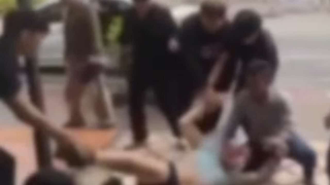 Bar workers beat up foreign toruist