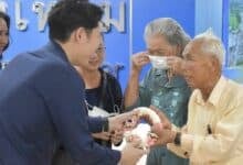 Elderly CEO donates over 100 million baht to Ang Thong Hospital